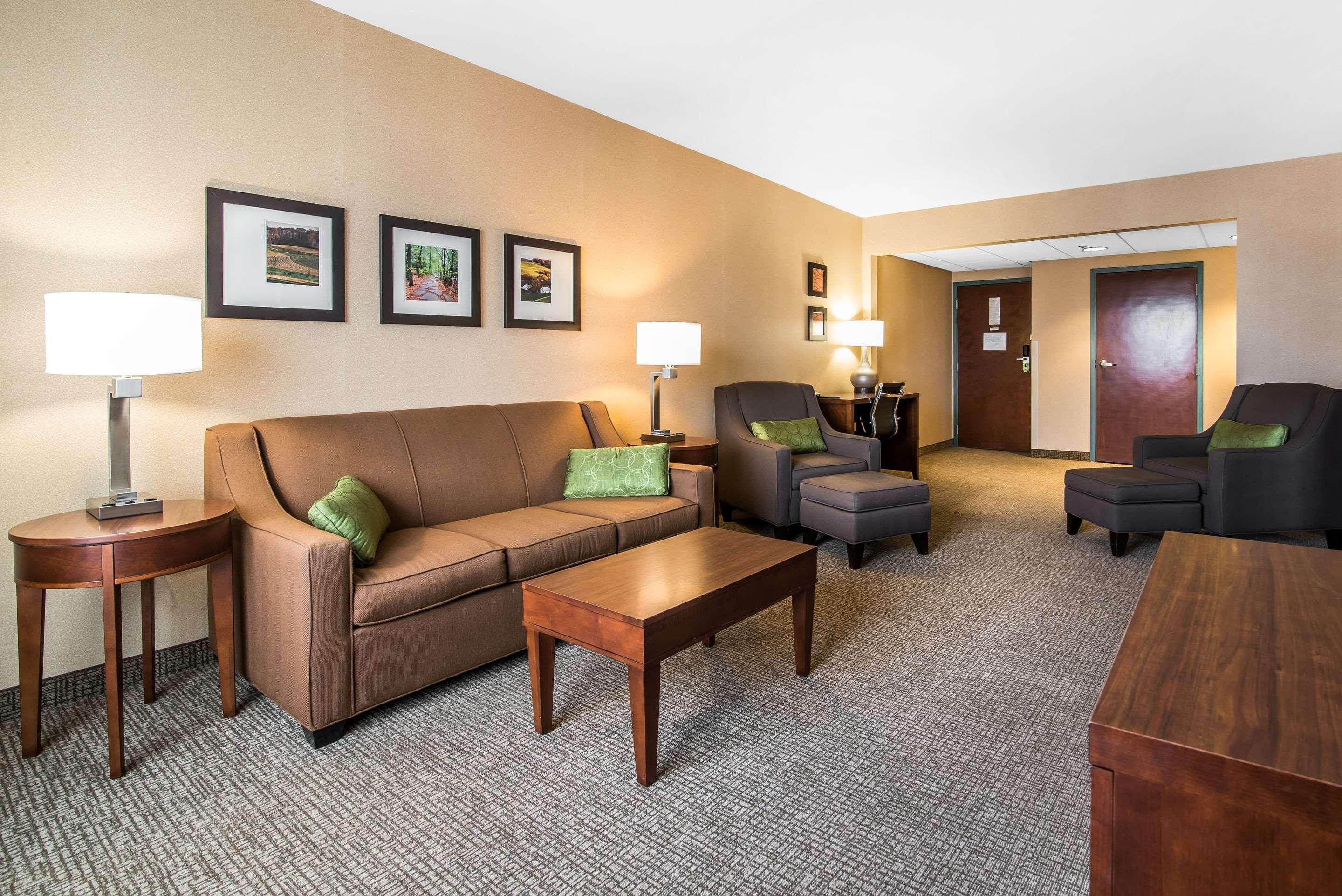 Quality Inn & Suites Towanda Exterior foto